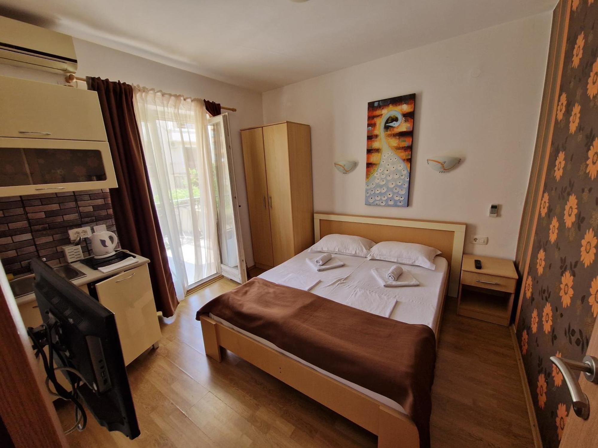 Guest House Damjana Budva Bagian luar foto