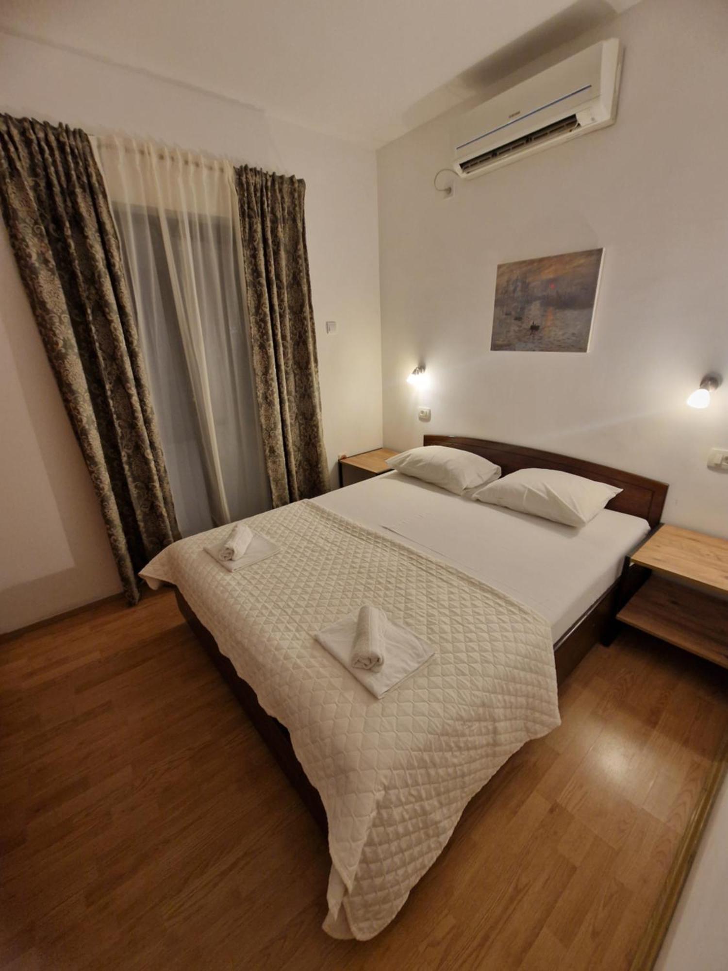 Guest House Damjana Budva Bagian luar foto